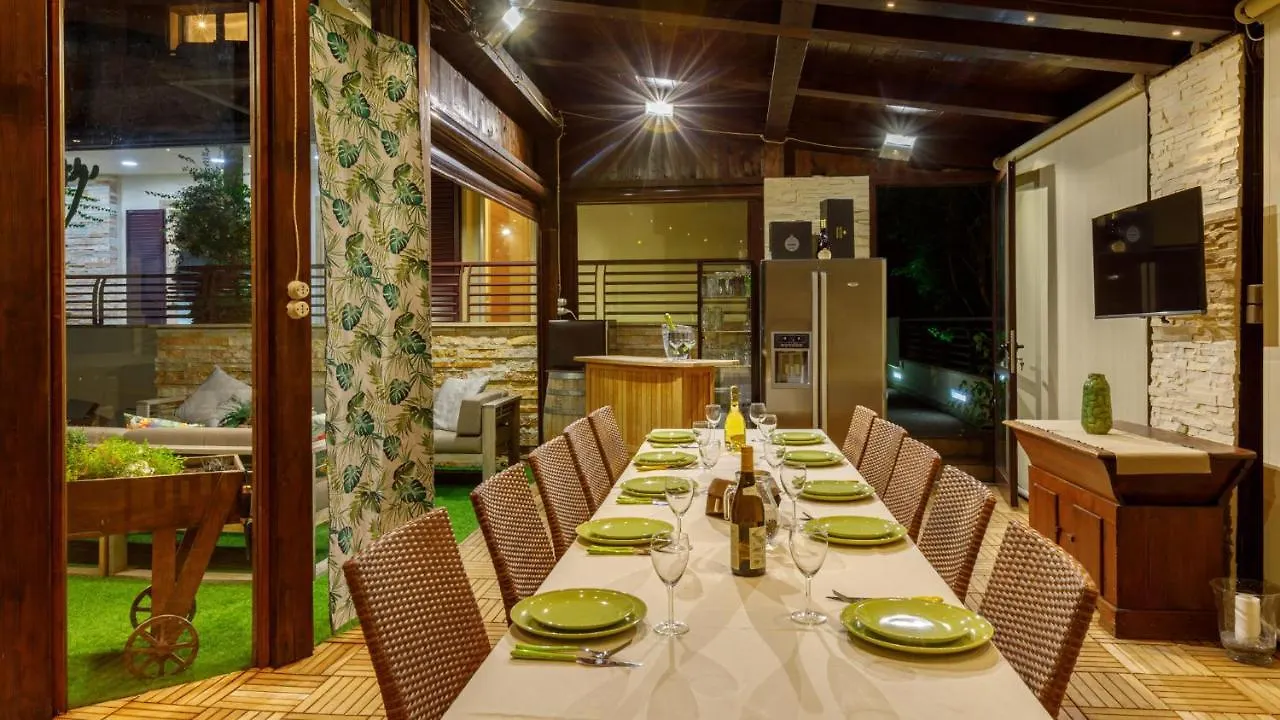 Villa Alais 8, Emma Villas Rimini