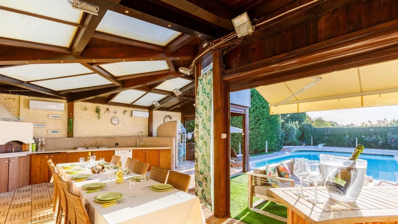 Villa Alais 8, Emma Villas Rimini